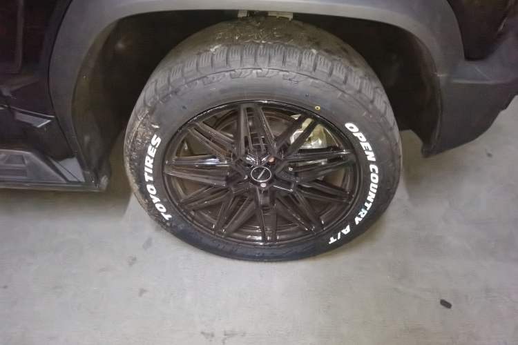 Used JETOUR Traveler C-DM 2024 C-DM 206KM Four-Wheel Drive Wilderness Edition Right Front Wheel Hub