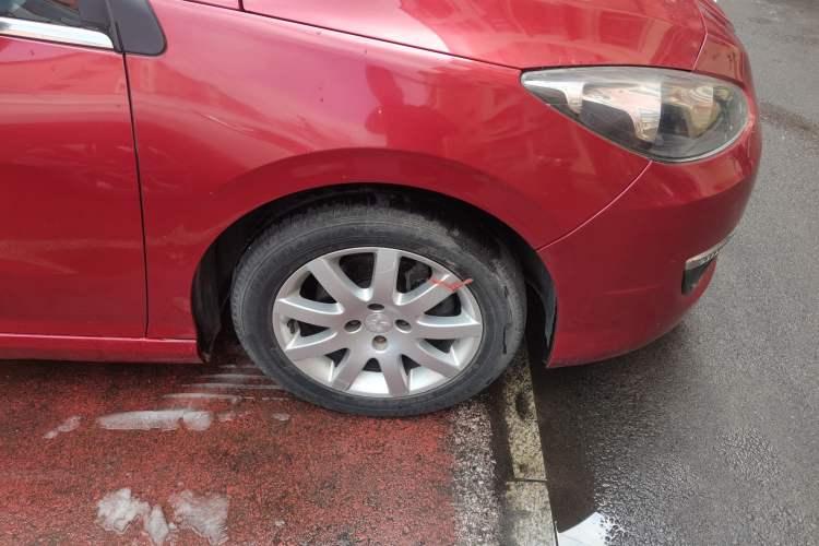 Used Peugeot 308 2013 1.6L Automatic YouShang Model Right Front Wheel Hub