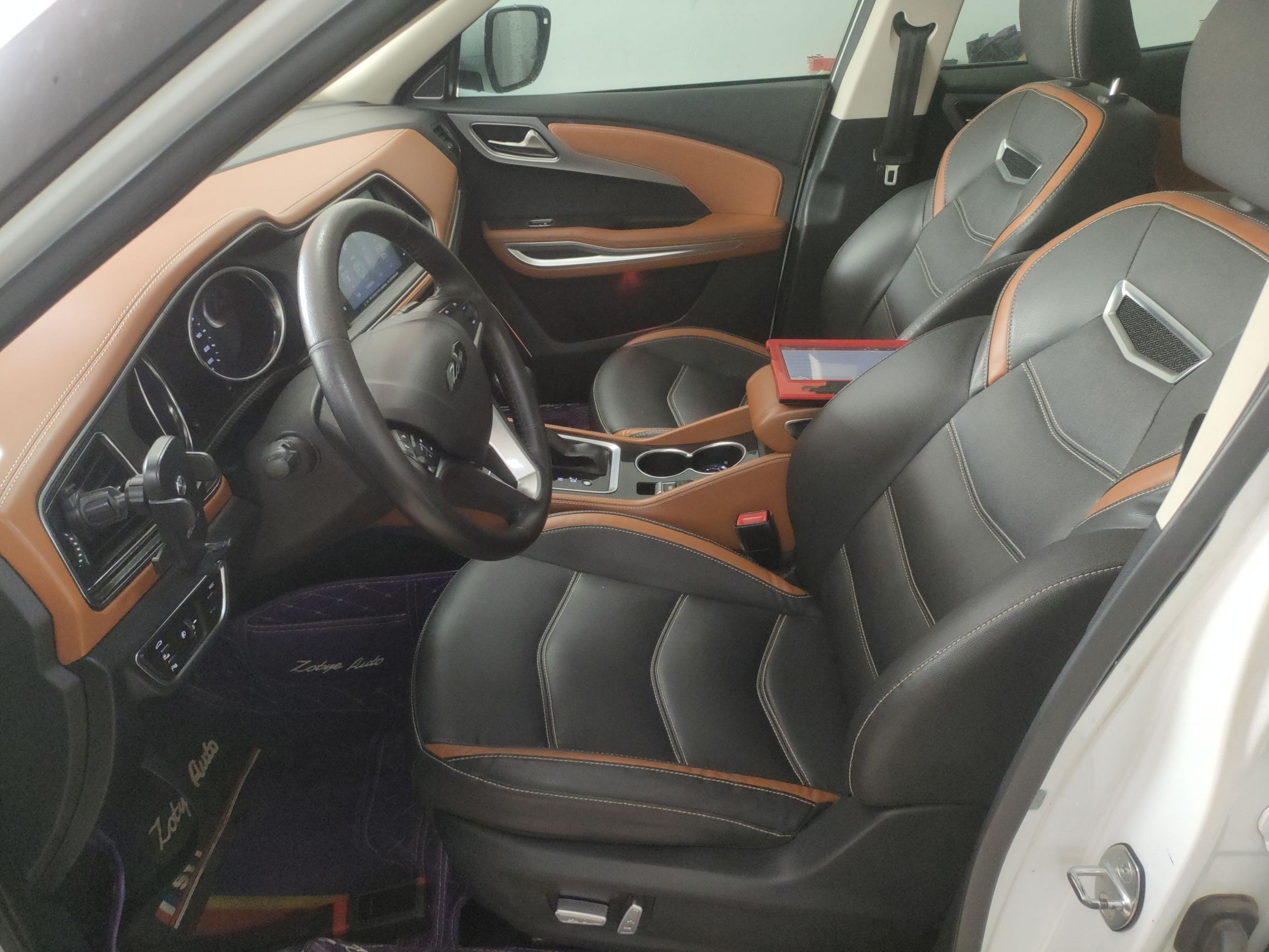 Interior delantero