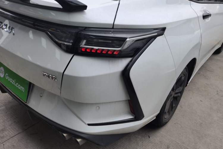 Used Dongfeng Aeolus Yixuan 2023 Mach Edition 1.5L Automatic Chasing Shadow Version