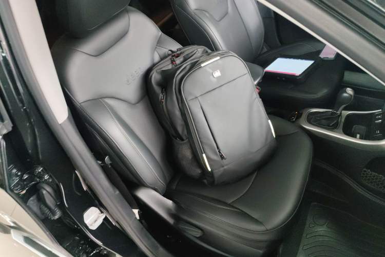 Used Jeep Compass 2019 200T Automatic Family Edition - Connected Large Screen Version
