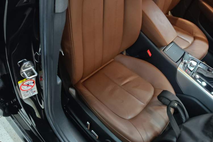 Used Audi A6L 2018 30th Anniversary Edition 35 TFSI Sport Edition
