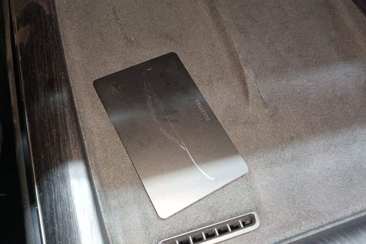 Used Xiaomi Auto SU7 2024 Rear-Drive Long-Range Intelligent Driving Version Interior 1