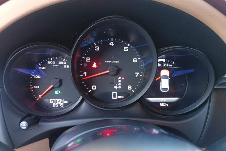 Used Porsche Macan 2014 Macan 2.0T Instrument Cluster