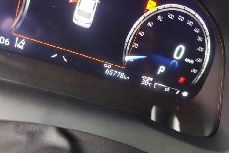 Used Toyota Camry 2021 Dual-Motor 2.5HG Luxury Edition Odometer Close Up