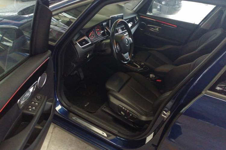 Used BMW 2 Series Active Tourer 2016 218i Sports Design Package