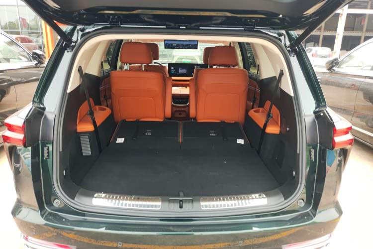 Used Wey Lanshan 2025 Four-Wheel Drive Max