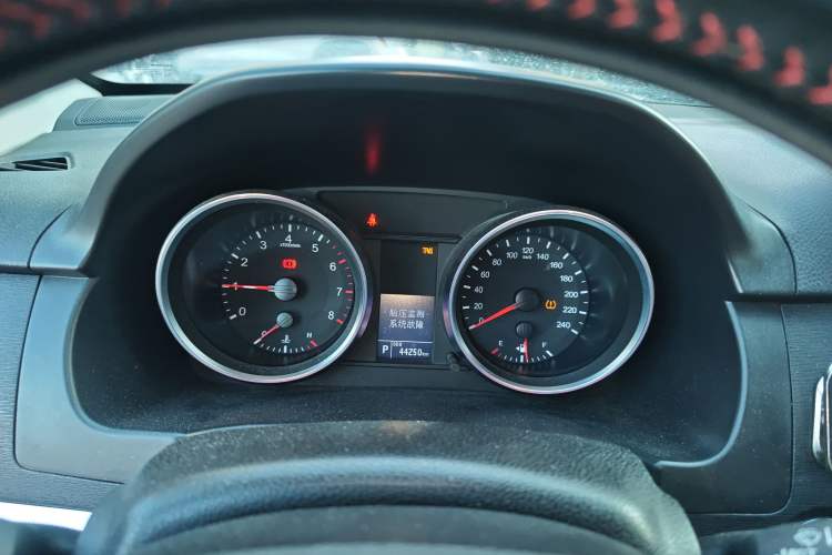 Used Haval H6 2015 Sport Edition 1.5T Automatic Two-Wheel Drive Luxury Model
