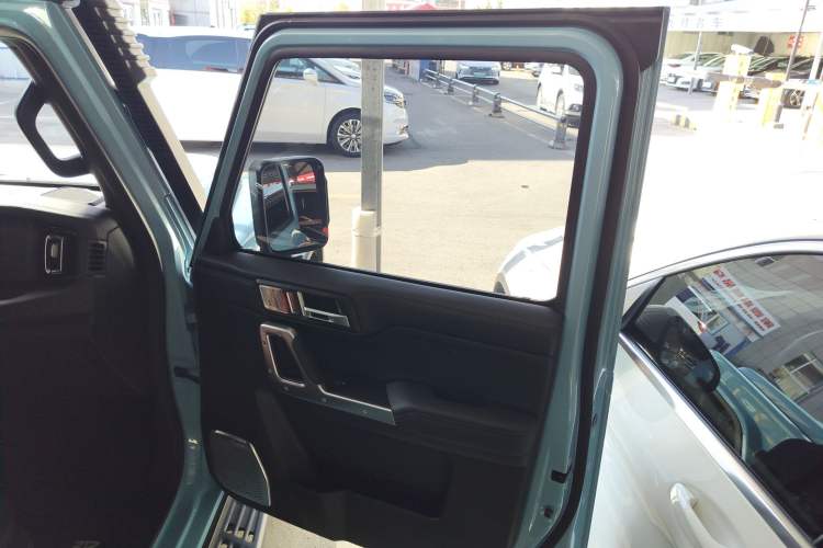 Used 212 T01 2025 2.0T Changfeng
