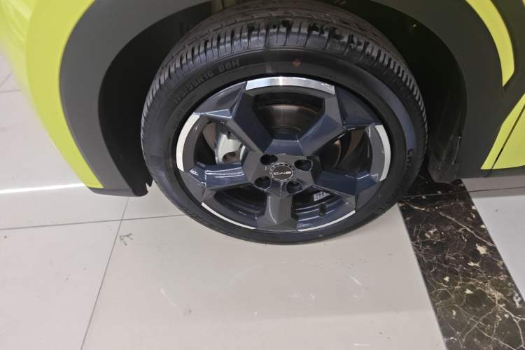 Used BYD Seagull 2024 Honor Edition 305km Freedom Version Left Front Wheel Hub