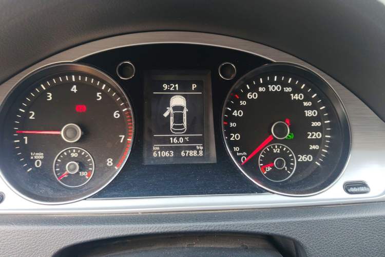 Used Volkswagen Magotan 2013 1.8TSI Premier Model Instrument Cluster