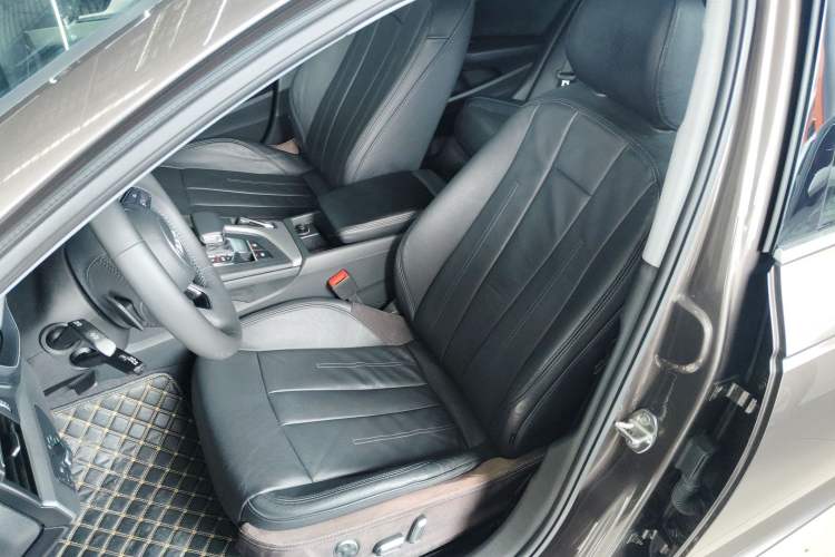 Used Audi A4L 2018 30th Anniversary Edition 40 TFSI Trendy Model
