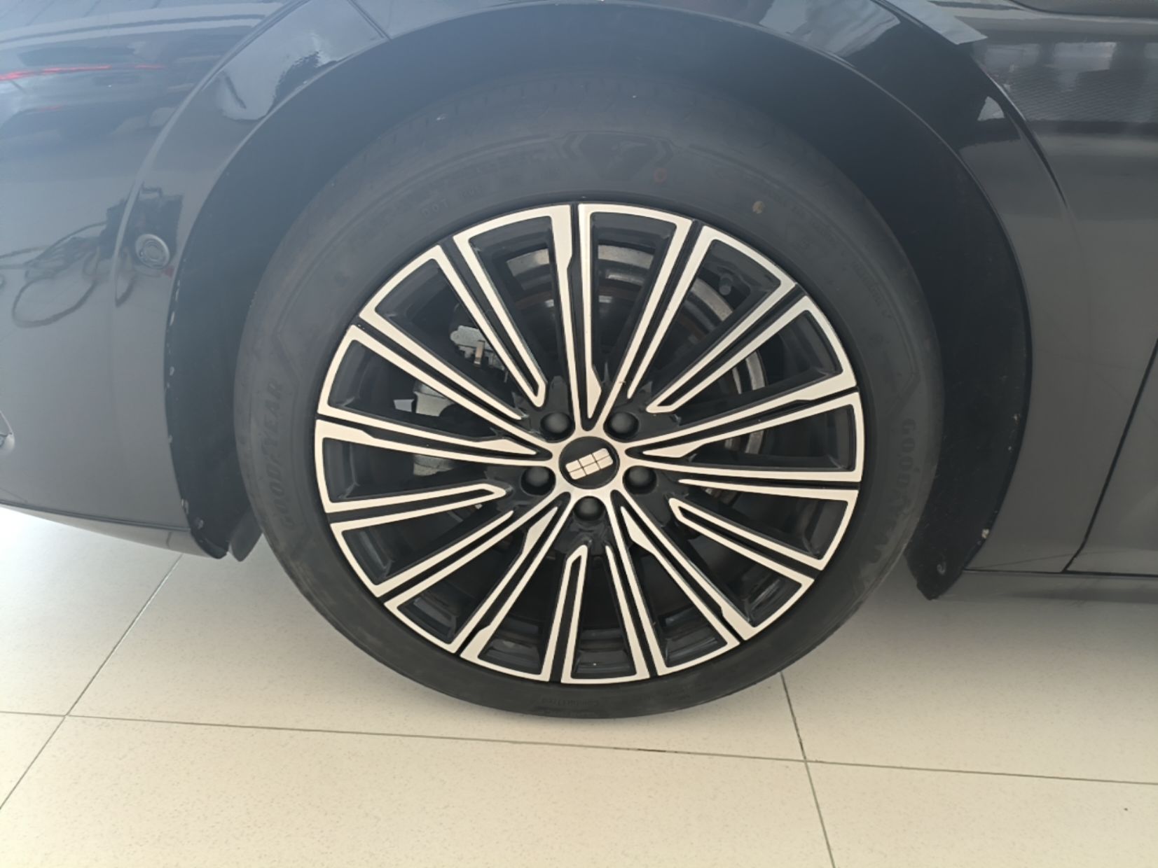 Geely Galaxy 8 2025 130km EM-P Starship Edition — снимка 10