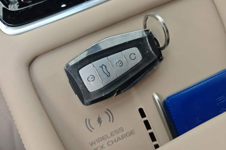 Used Geely Auto Monjaro L 2025 Dongfang Yao 2.0TD Automatic All-Wheel-Drive Wangyue Edition Vehicle Key