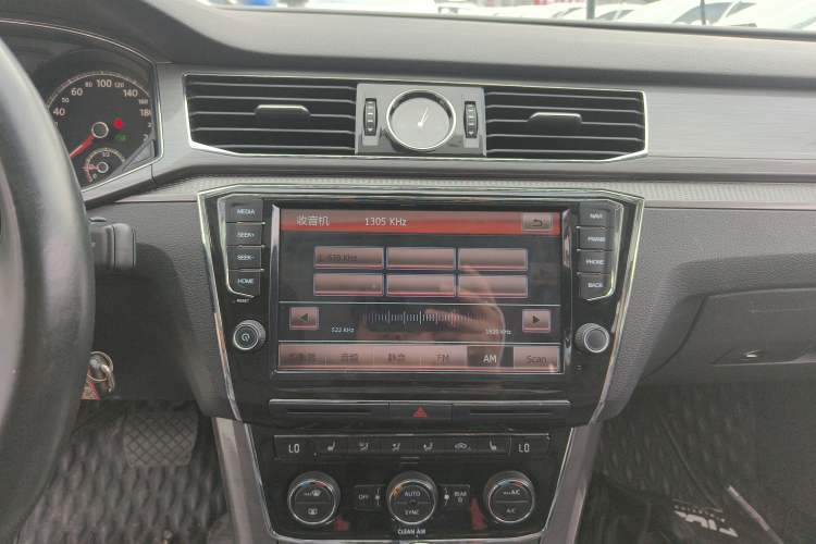 Used Volkswagen Passat 2016 330TSI DSG Luxury Edition