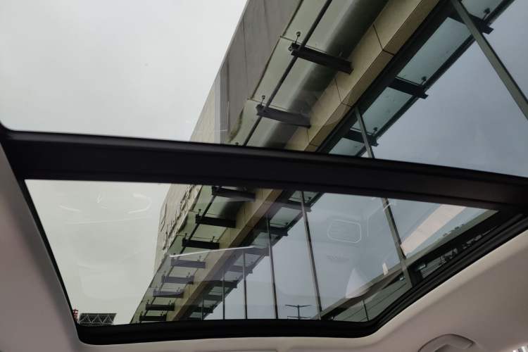 Used Volkswagen Tayron 2023 300TSI Two-Wheel-Drive Luxury Plus Advanced Edition