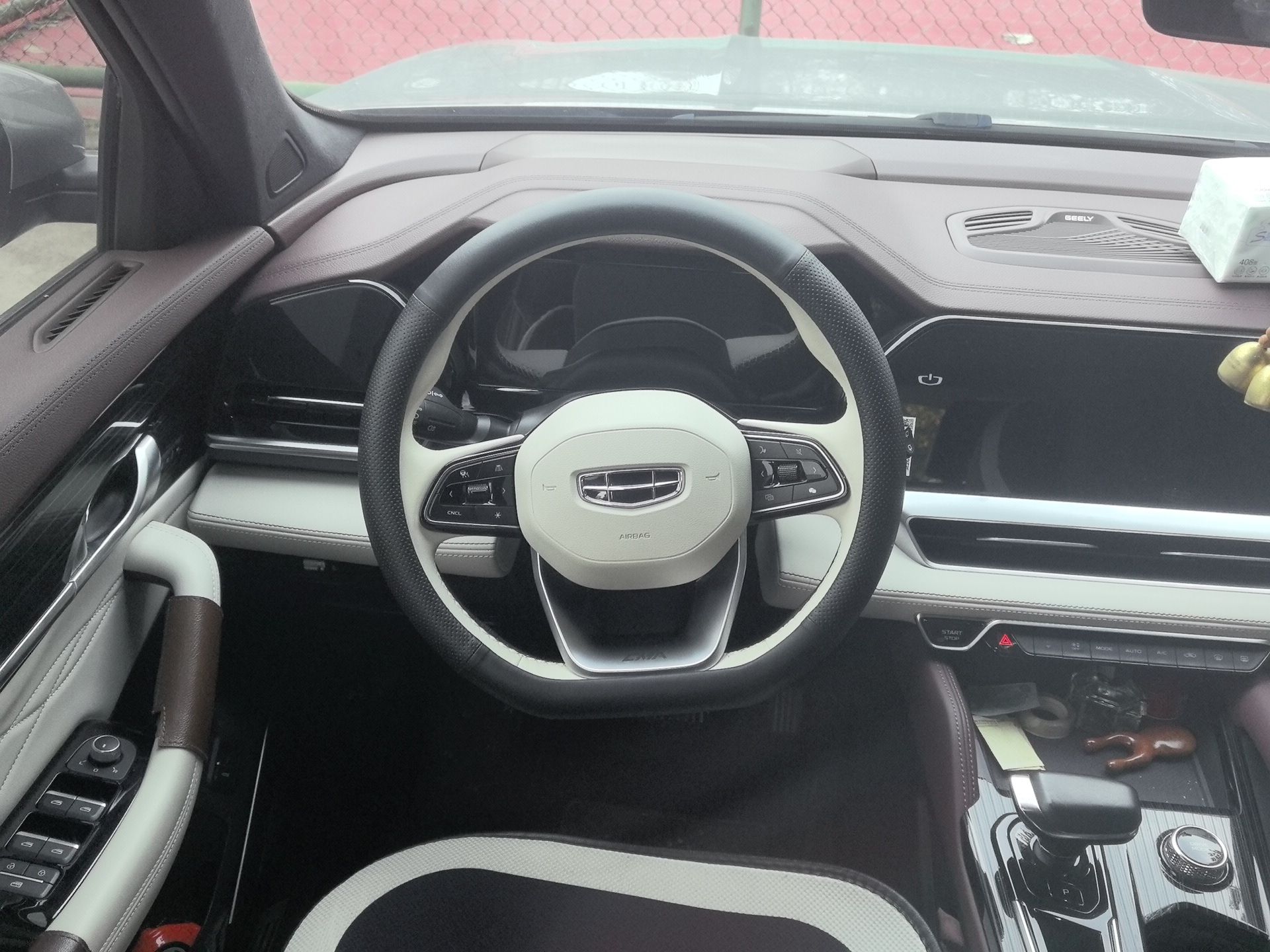 Geely Auto Monjaro L 2021 2.0TD DCT EVO Two-Wheel Drive Prestige Version — снимка 7