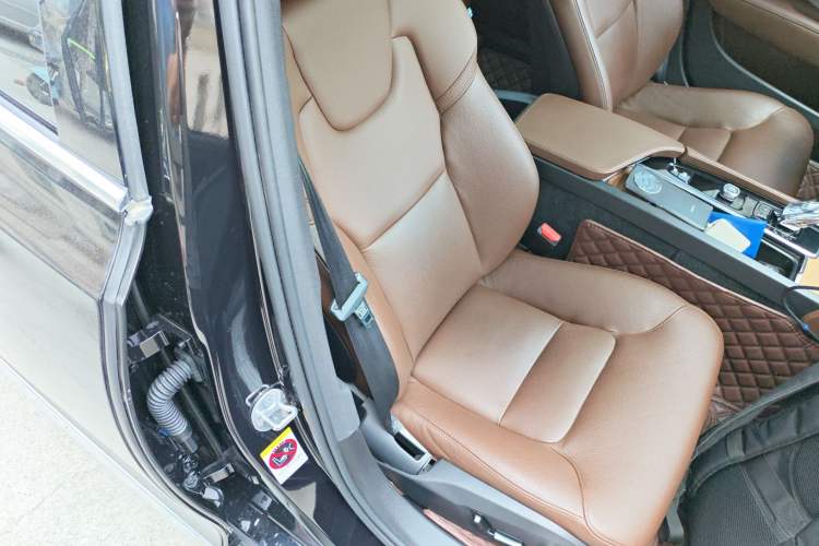 Used Volvo S90 2024 B5 Zhiyi Luxury Edition