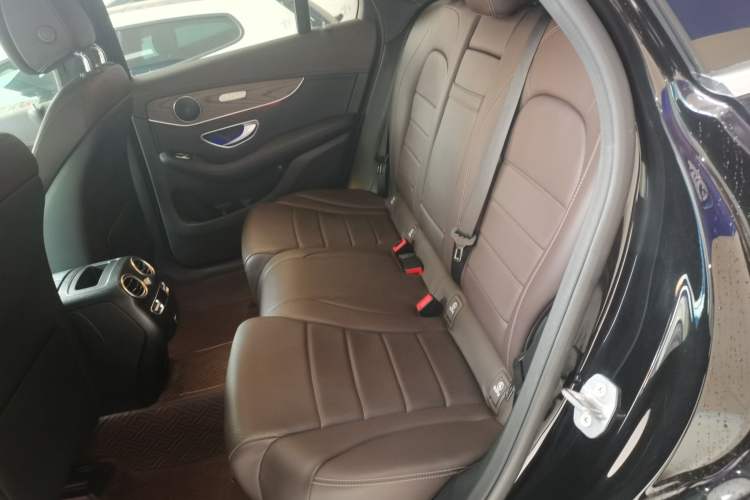 Used Mercedes-Benz GLC 2022 Refreshed GLC 300 L 4MATIC Dynamic Edition Prestige Version Left Rear Seat