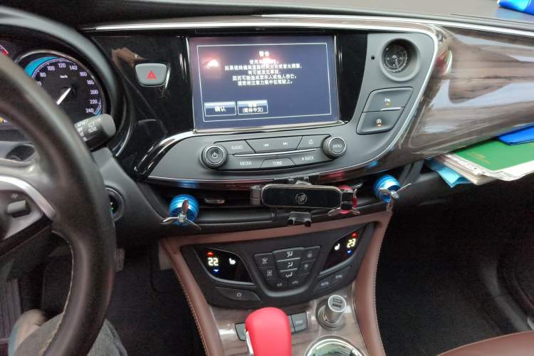 Used Buick Envision 2017 28T Four-Wheel Drive Elite Model
