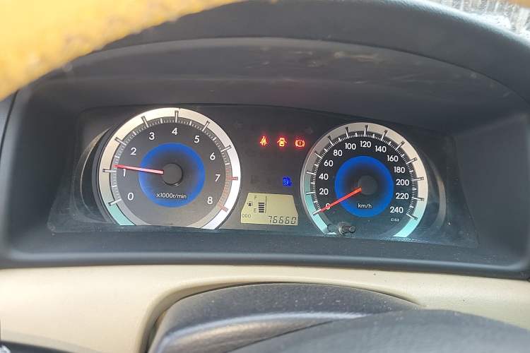 Used Toyota Corolla EX 2013 1.6L Manual Excellence Edition
