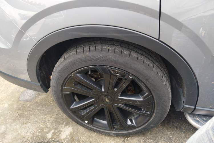 Used Ford Equator 2023 EcoBoost 225 Obsidian Orange Edition Prestige 7-Seater (2/2/3) Right Rear Wheel Hub