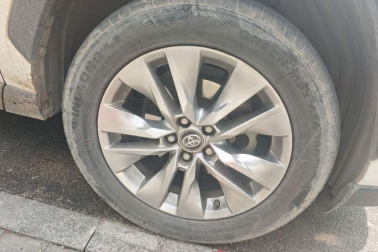 Used Toyota Wildlander 2020 2.0L CVT Two-Wheel Drive Luxury Edition Right Front Wheel Hub