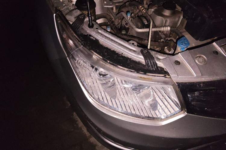 Used Cowin C3 2015 1.5L Manual Yellow Diamond Edition
