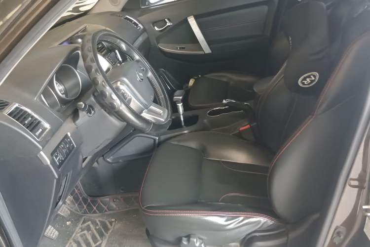 Used Geely Auto GX7 2015 Classic Edition 1.8L Manual Elite Model China V Standard Left Front Seat