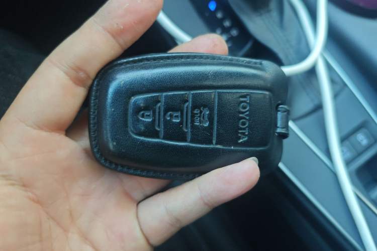 Used Toyota Avalon 2019 2.0L XLE Premium Edition China VI
