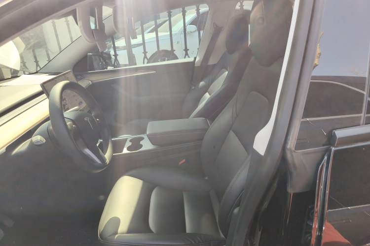 Used Tesla Model Y 2021 Standard Range Rear-Wheel Drive Version