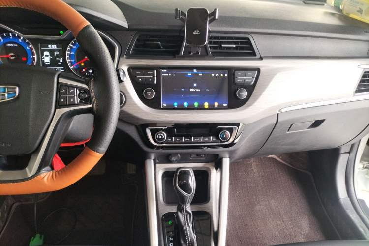 Used Geely Auto Vision X3 2017 1.5L Automatic Luxury Model
