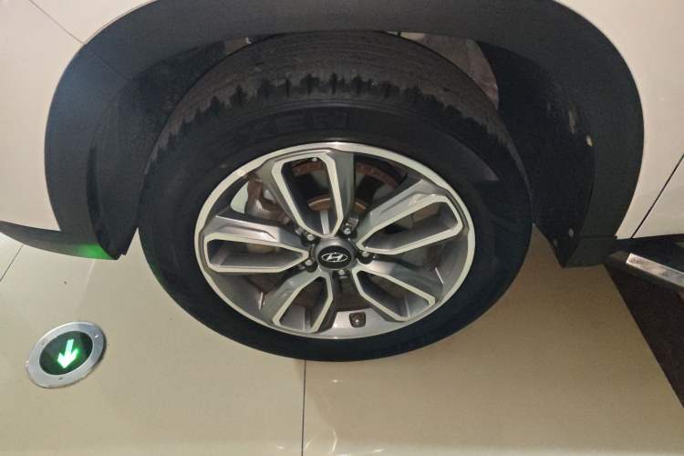 Used Hyundai ix35 2018 2.0L Automatic 2WD Zhiyong·Changxiang Edition Left Front Wheel Hub