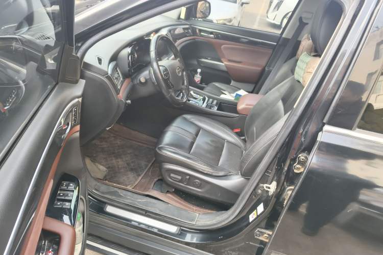 Used GAC Trumpchi GS8 2017 320T Two-Wheel Drive Luxury Smart Connectivity Version (7 Seats) Driver Seat