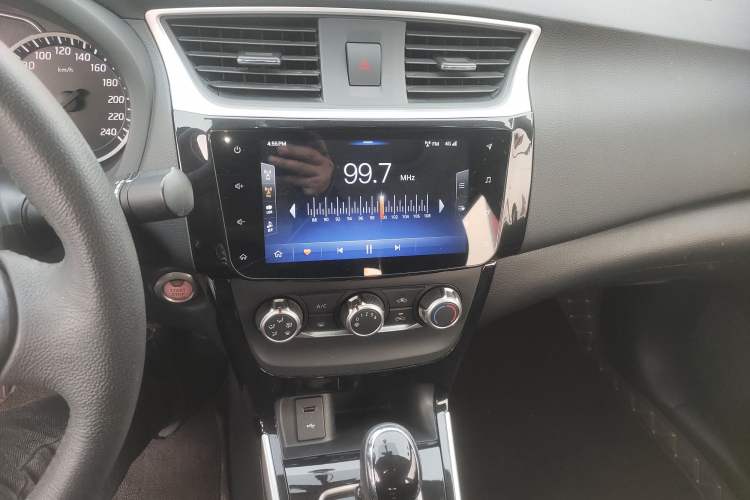 Used Nissan Sylphy 2019 1.6XV CVT Smart Connect Luxury Edition China V Standard Audio And AC Panel