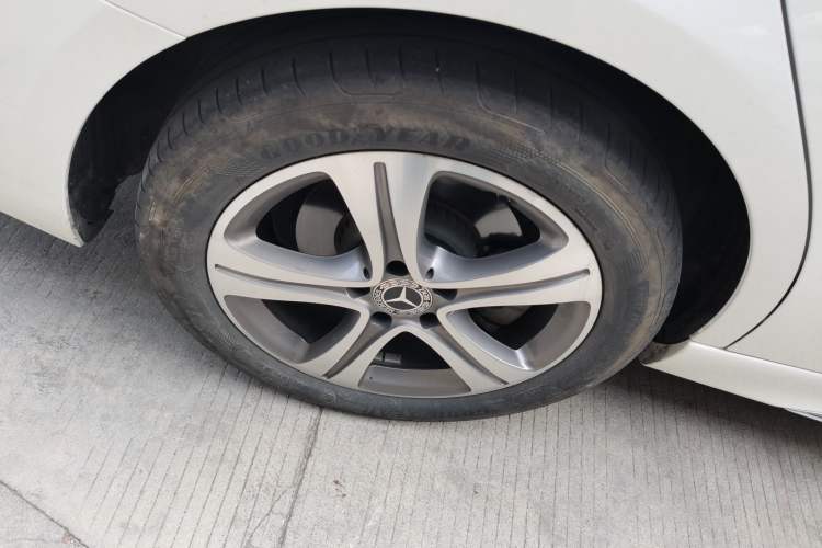 Used Mercedes-Benz C-Class 2022 C 200 L Sport Edition Right Rear Wheel Hub