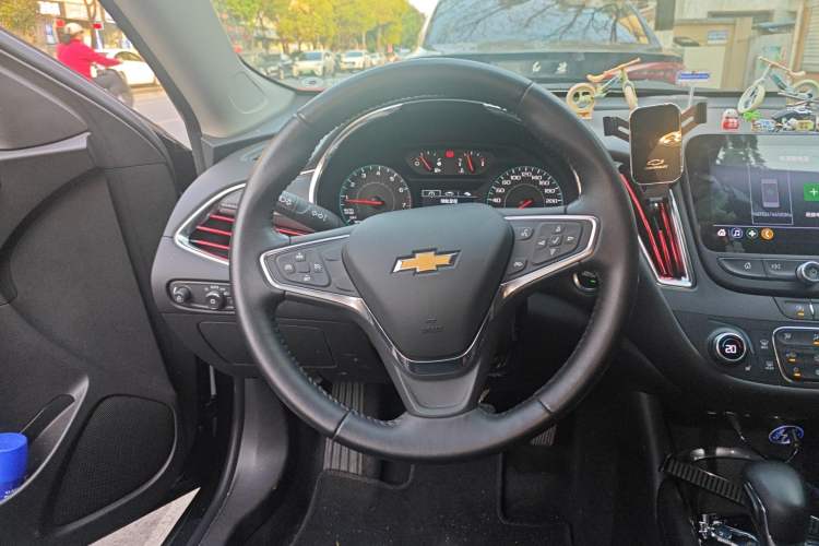 Used Chevrolet Malibu XL 2023 1.5T Sharp Edition Steering Wheel