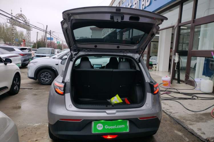 Used Geely Galaxy Geome 2025 310km Youth Edition Trunk