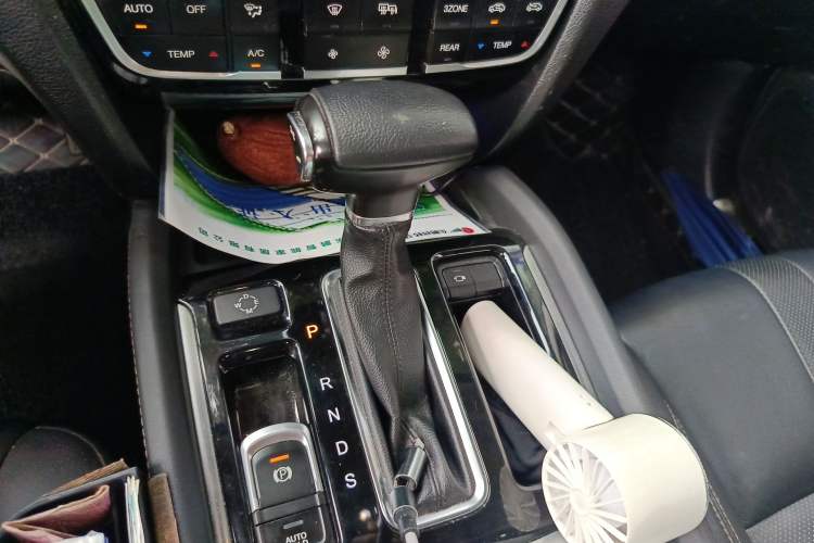 Used GAC Trumpchi GS8 2017 320T Two-Wheel Drive Luxury Smart Connectivity Version (7 Seats)
