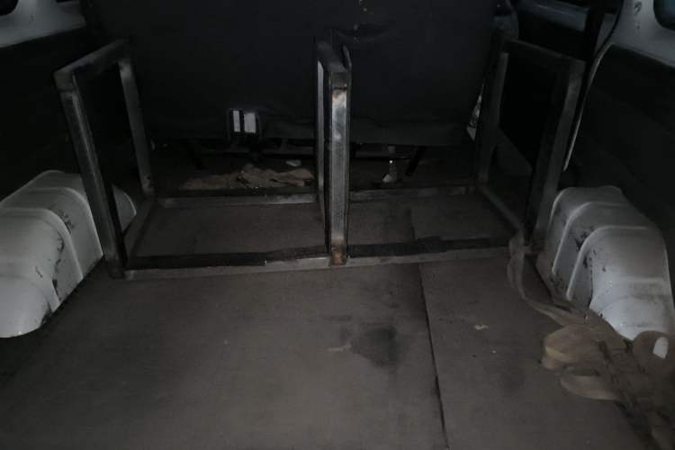 Used JMC Transit 2017 2.8T Commercial Version Short Wheelbase Mid-Roof 6/7/8-Seater JX493