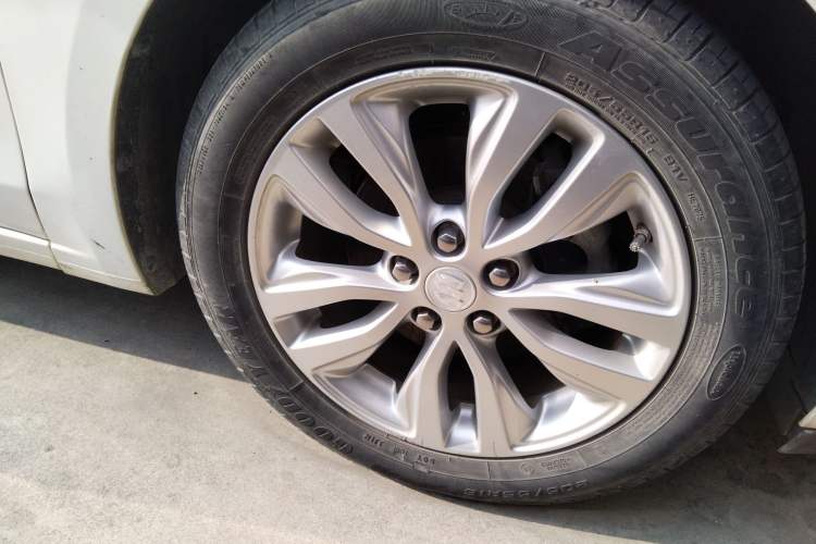 Used Buick GT 2019 15T Dual-Clutch Connected Elite Model China VI