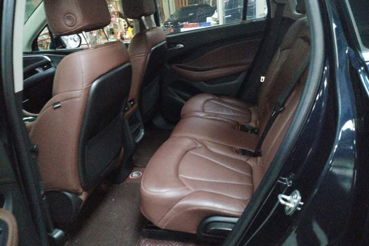 Used Buick Envision 2020 20T Two-Wheel Drive Luxury Model