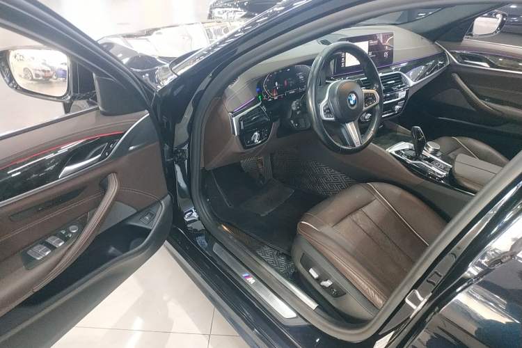 Used BMW 5 Series 2021 525Li M Sport Package
