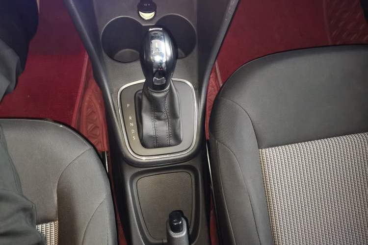 Used Volkswagen Polo 2016 1.4L Automatic Trendy Model Gear Lever