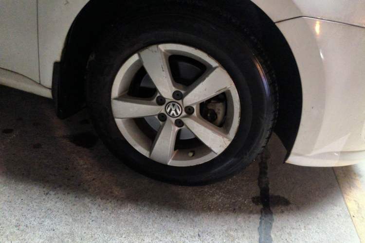 Used Volkswagen Lavida 2013 Revised Classic 1.6L Automatic Fashion Edition