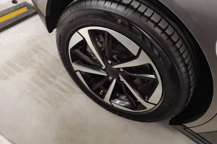 Used AION Y 2023 Plus 510 Smart Edition Exterior 5