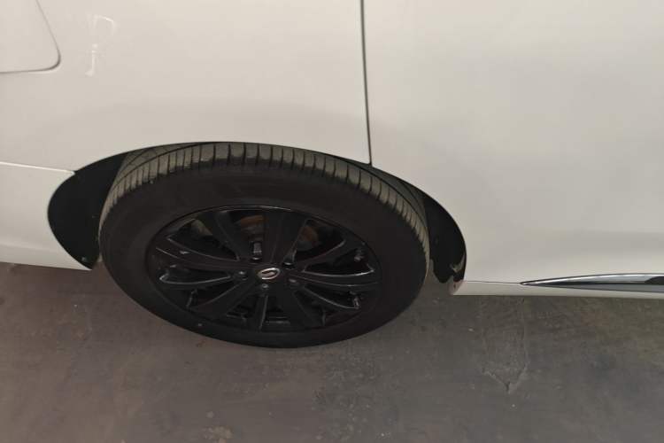 Used GAC Trumpchi M8 2019 320T Ultimate Edition Exterior 8