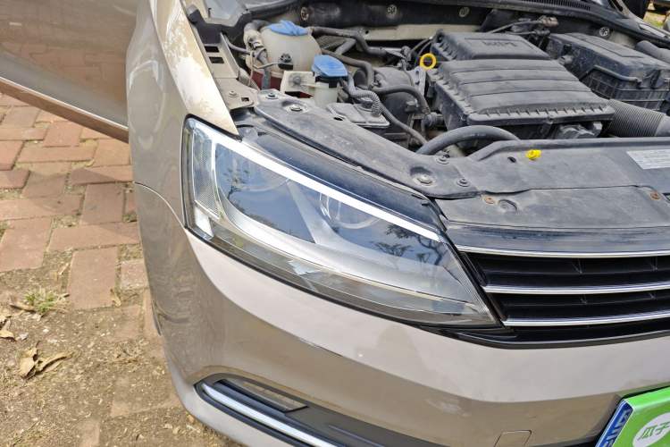 Used Volkswagen Sagitar 2015 1.6L Automatic Comfort Model Exterior 6