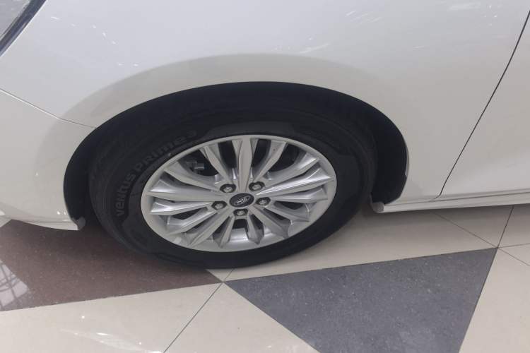 Used Ford Focus 2020 Sedan 1.5L Automatic Sharp Edition