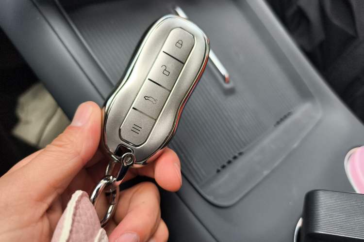 Used Xiaomi Auto YU7 2025 Ultra-Long Range All-Wheel Drive Pro Version